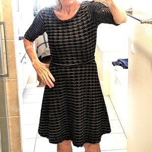 Max Studio geometric black/grey/tan A-line Knit Dress 3/4-sleeves, Women’s Sz S